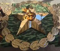 Звезда вечного огня - лавровый венок на заказ в Ростове-на-Дону