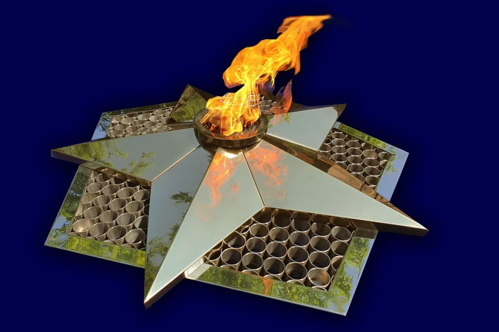 Вечный огонь звезда с газовой в Ростове-на-Дону 