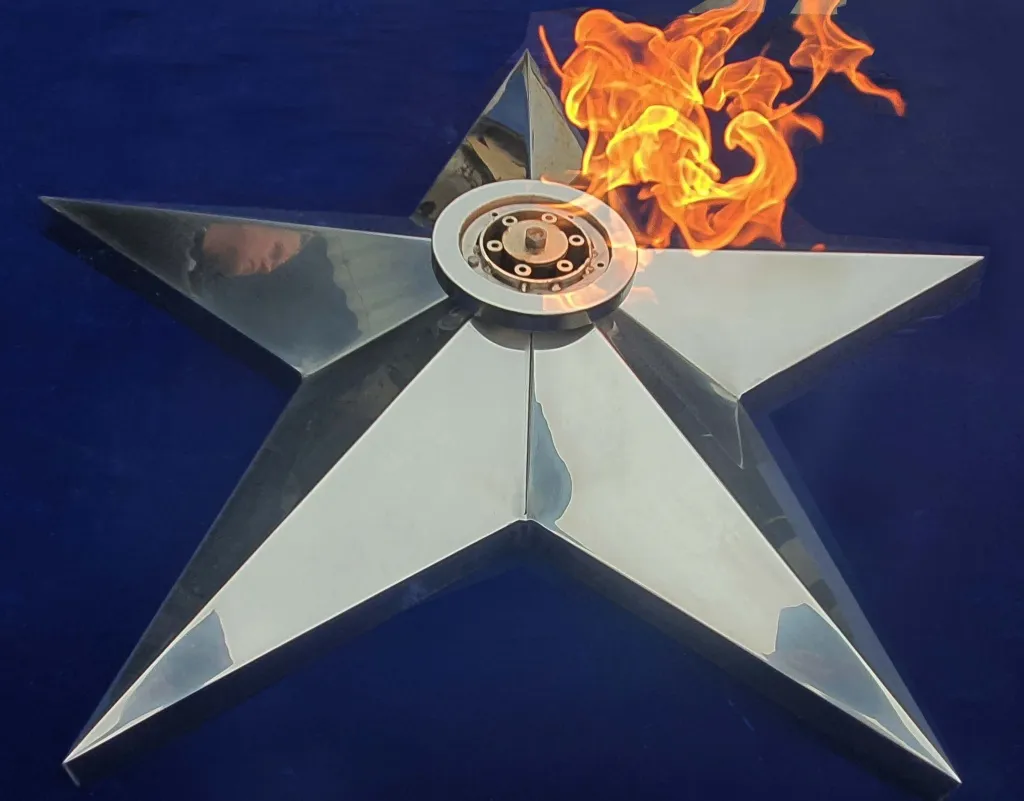 Вечный огонь символ воинской славы Ростов-на-Дону